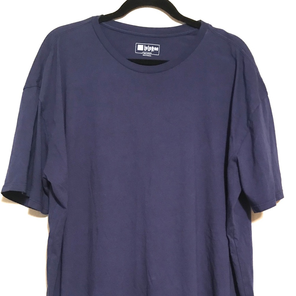 Never worn LuLaRoe navy blue Patrick Tee